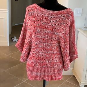 Vertigo dolman sleeve top, red/cream, size small